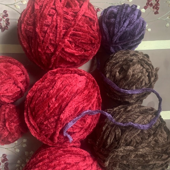 Assorted Chenille Yarn - Picture 5 of 9